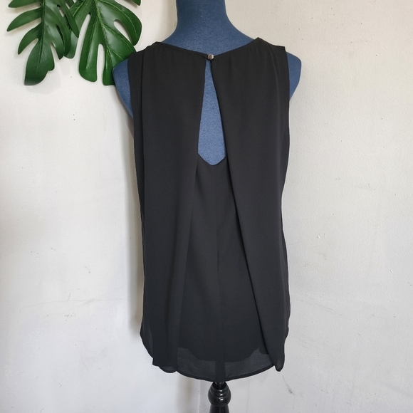 Context Black Dress Sleeveless Blouse - Picture 4 of 9